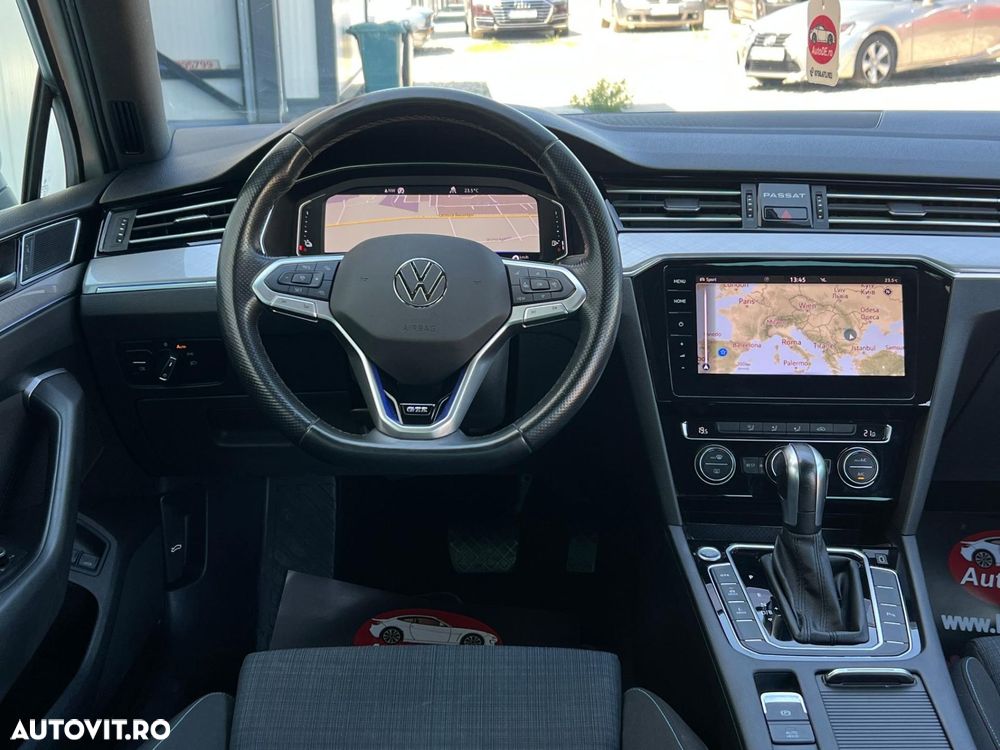 Volkswagen Passat - 10