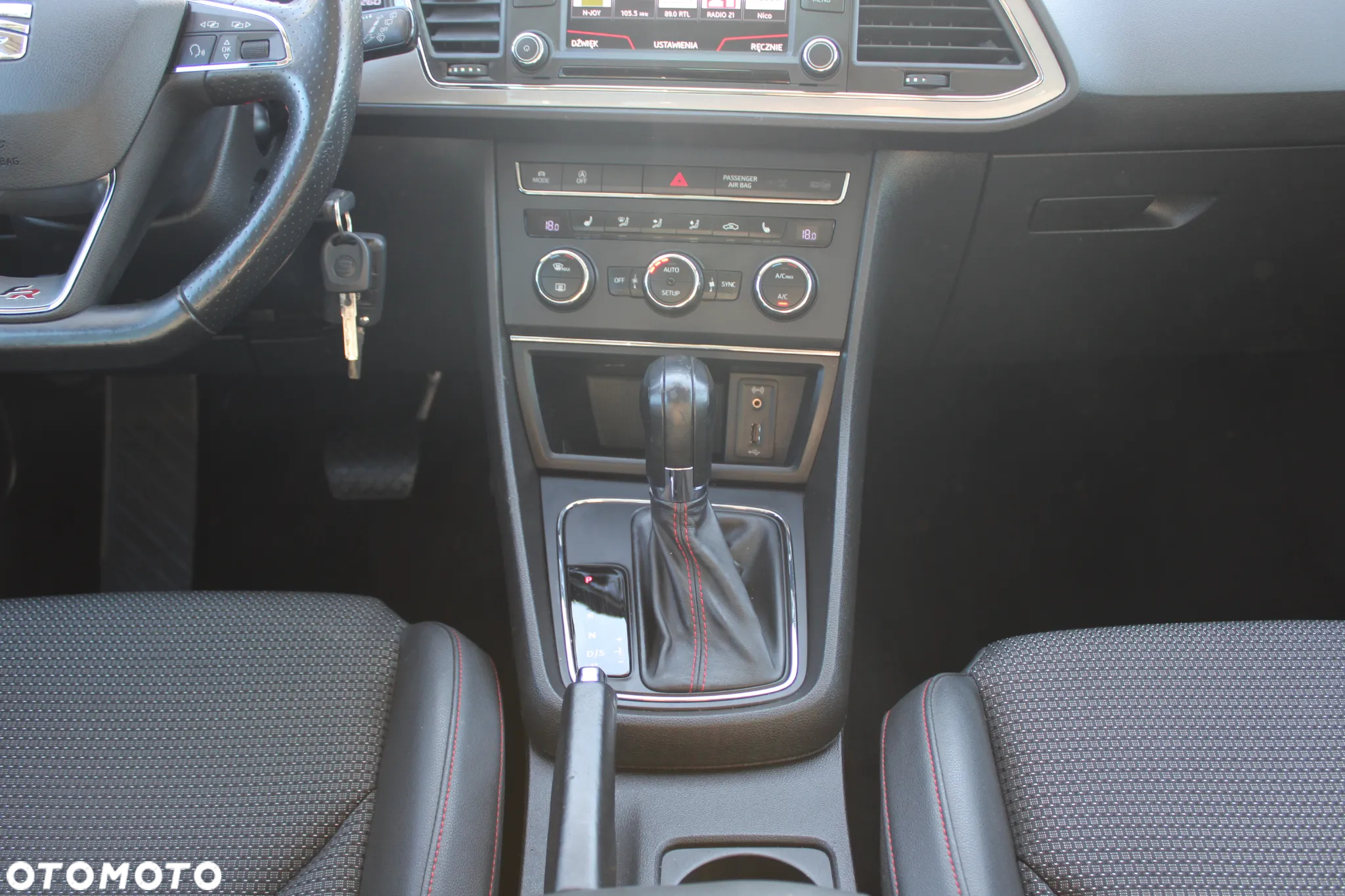 Seat Leon 1.8 TSI Start&Stop DSG FR - 28