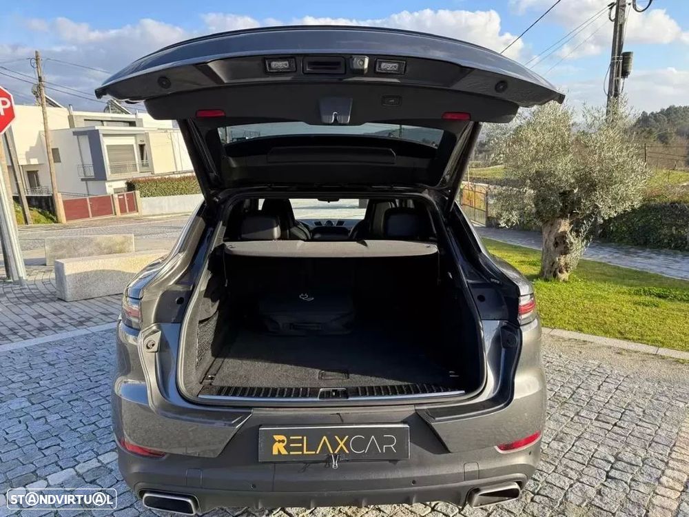 Porsche Cayenne Coupé E-Hybrid - 19