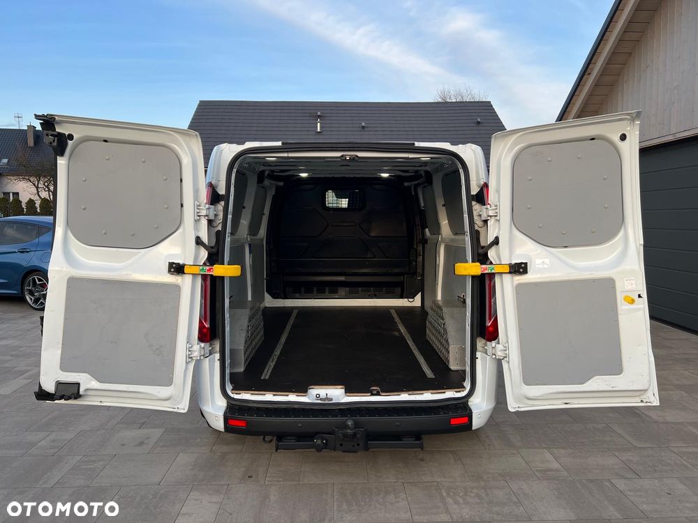 Ford Transit Custom - 28