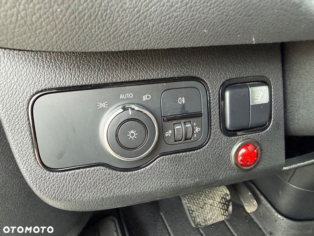 Mercedes-Benz SPRINTER - 26