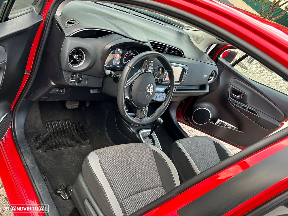 Toyota Yaris - 10