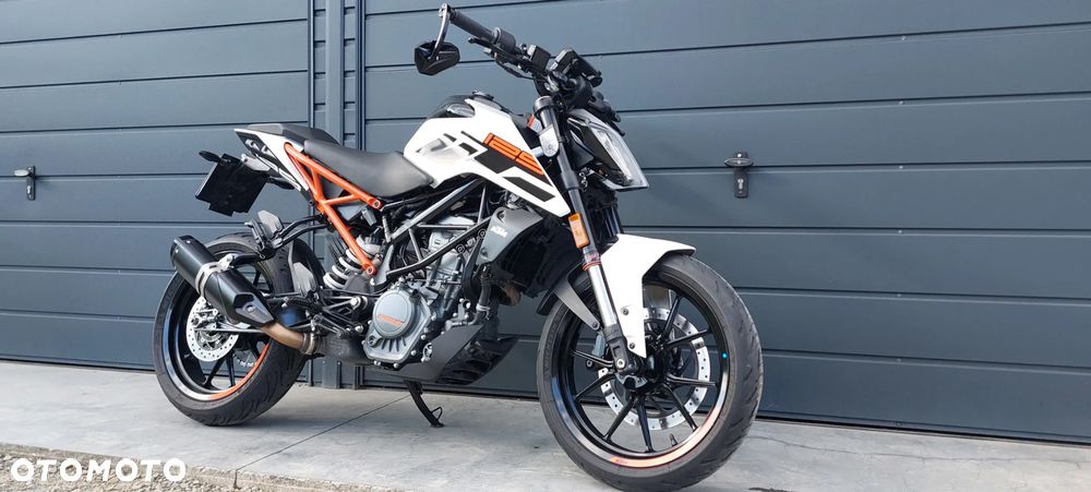 KTM Duke 125 - 32