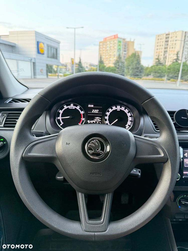 Skoda RAPID 1.0 TSI Active - 4