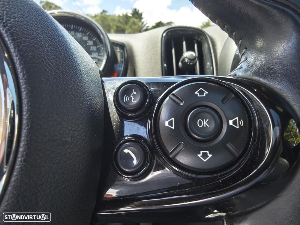 MINI Countryman Cooper D Yours - 36