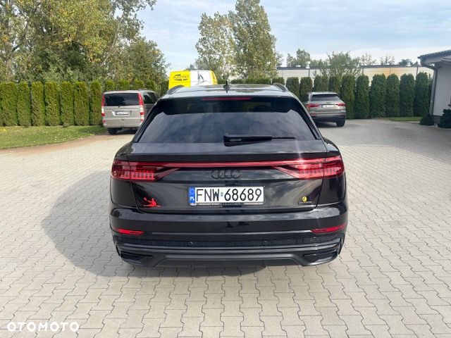 Audi Q8 - 7