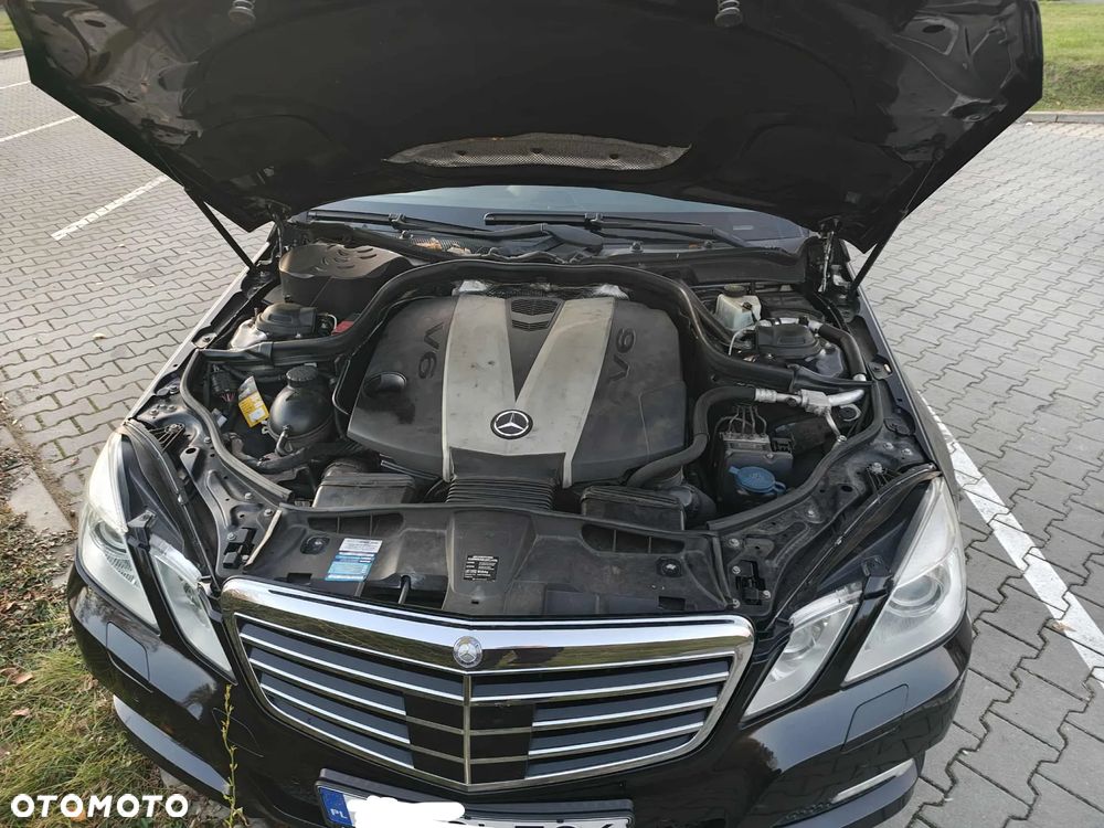 Mercedes-Benz Klasa E 300 CDI BlueEff Avantgarde - 20