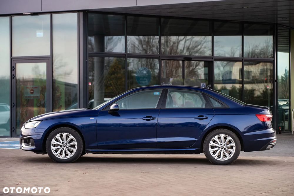 Audi A4 Limousine - 5