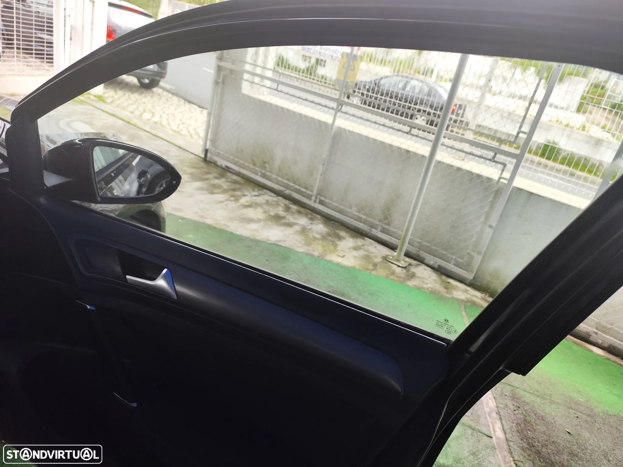 VW Golf 1.6 TDi Confortline - 29