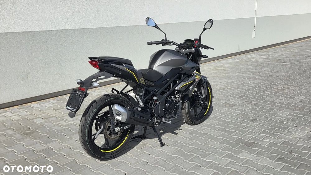 Benelli BN 125 - 6