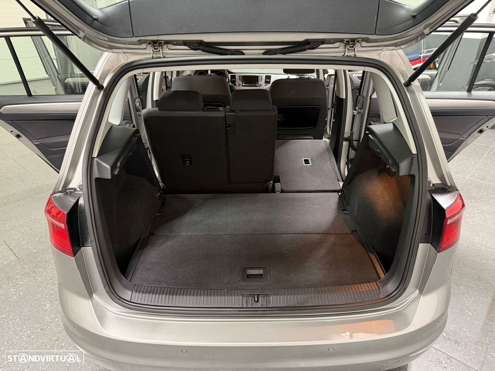 VW Golf Sportsvan 1.6 TDI Confortline BlueMotion - 4