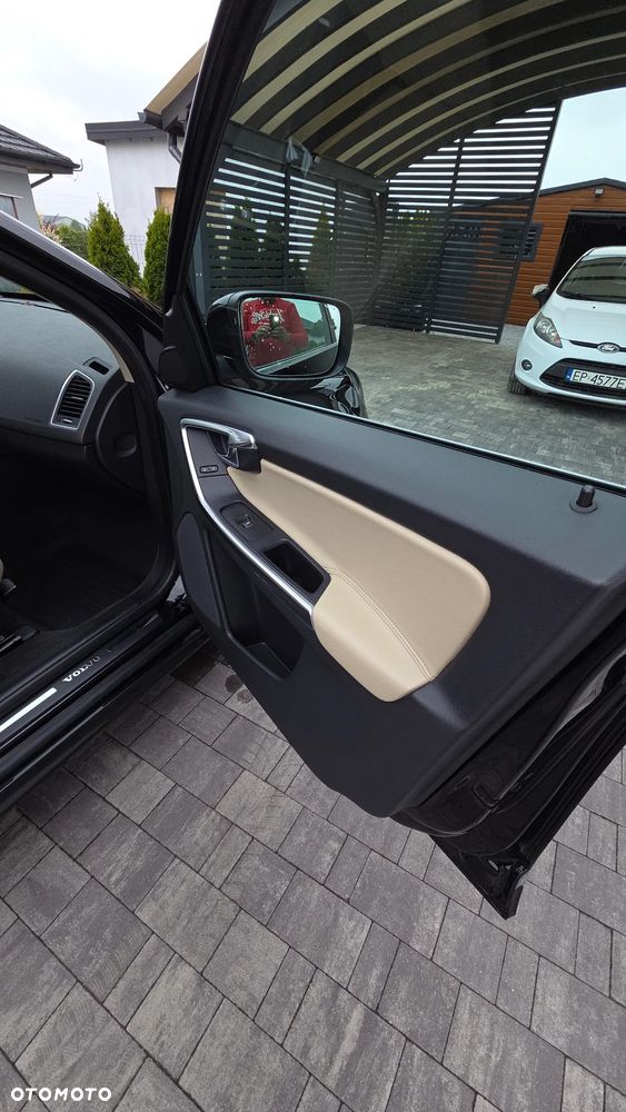 Volvo XC 60 - 24