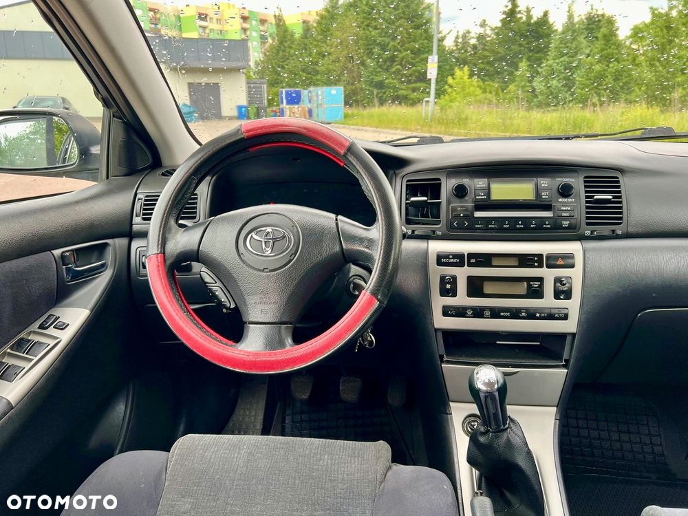 Toyota Corolla - 21