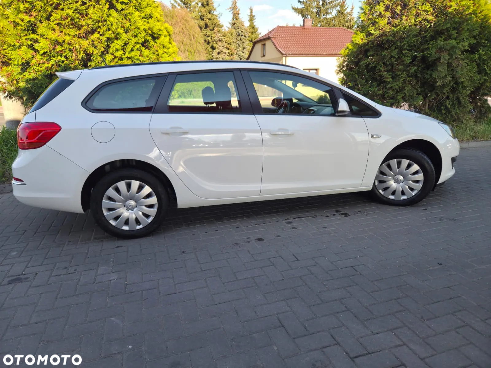 Opel Astra 1.6 Sports Tourer Design Edition - 6