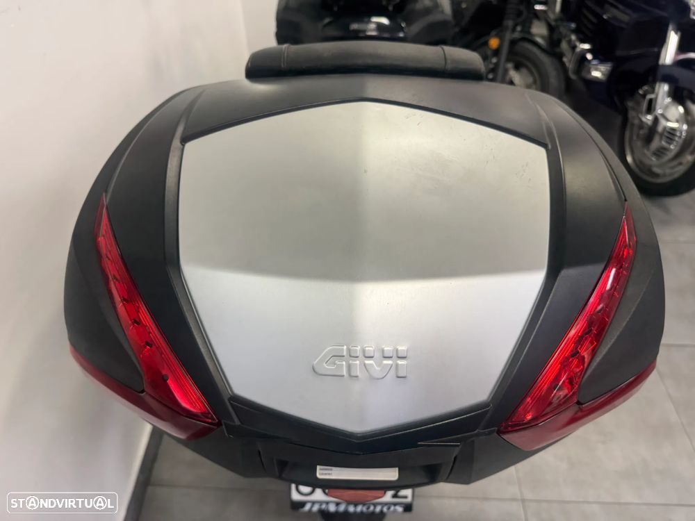 Honda Integra 750 - 7