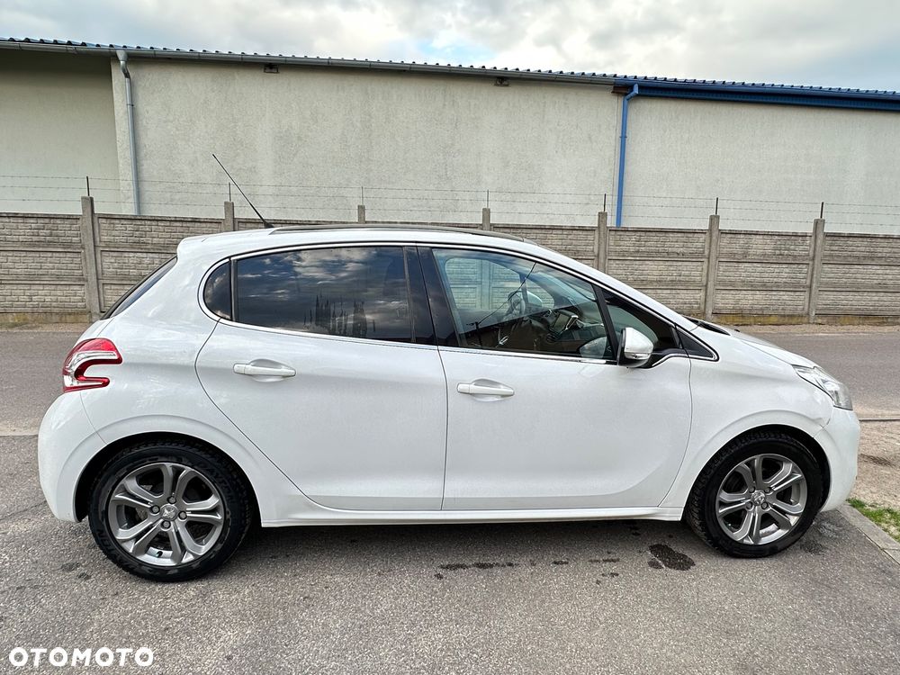 Peugeot 208 1.2 VTi Style - 4