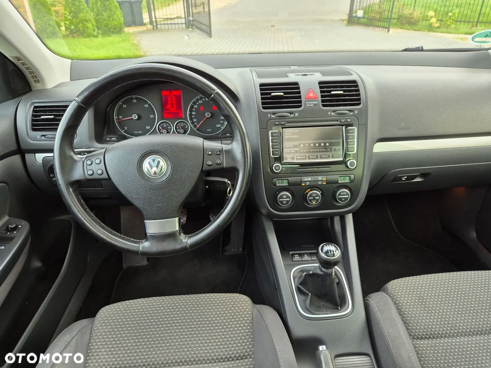 Volkswagen Golf 2.0 TDI DPF Trendline - 5