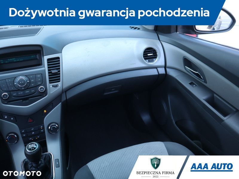 Chevrolet Cruze - 10
