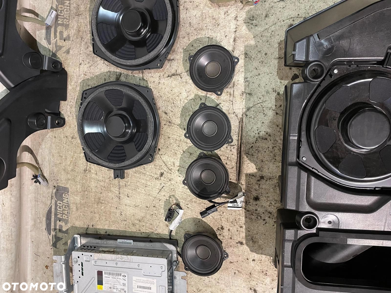 KOMPLET NAGŁOŚNIENIA GŁOŚNIKI WZMACNIACZ KOMPLET RANGE ROVER VOGUE L405 - 7