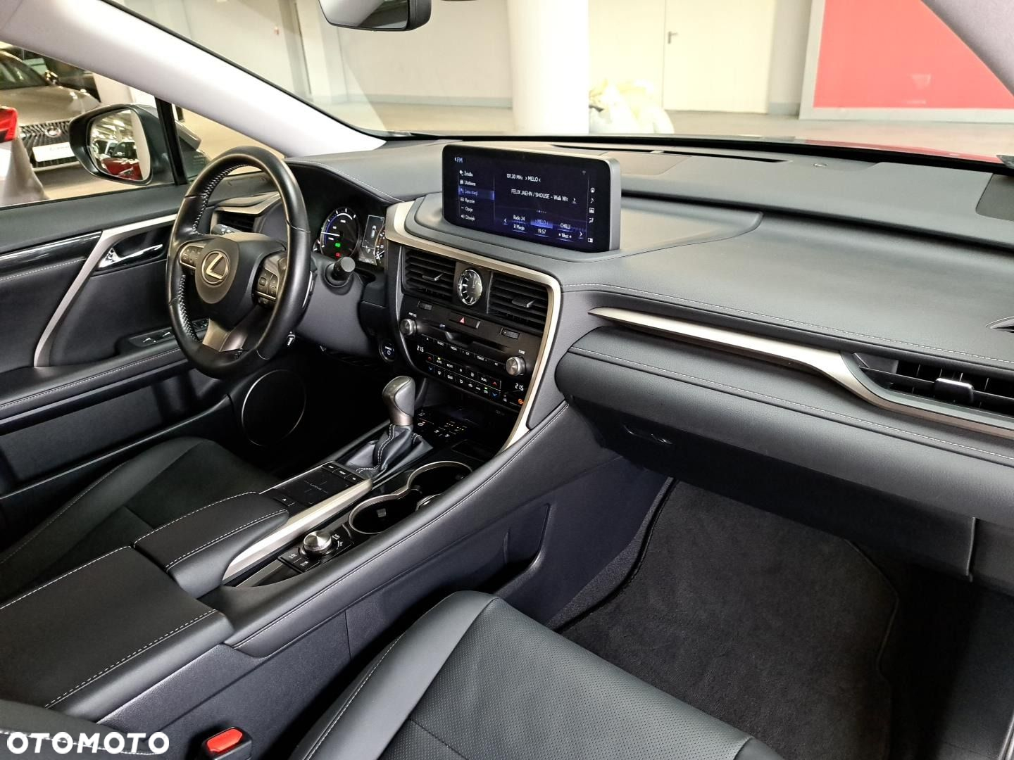 Lexus RX - 16