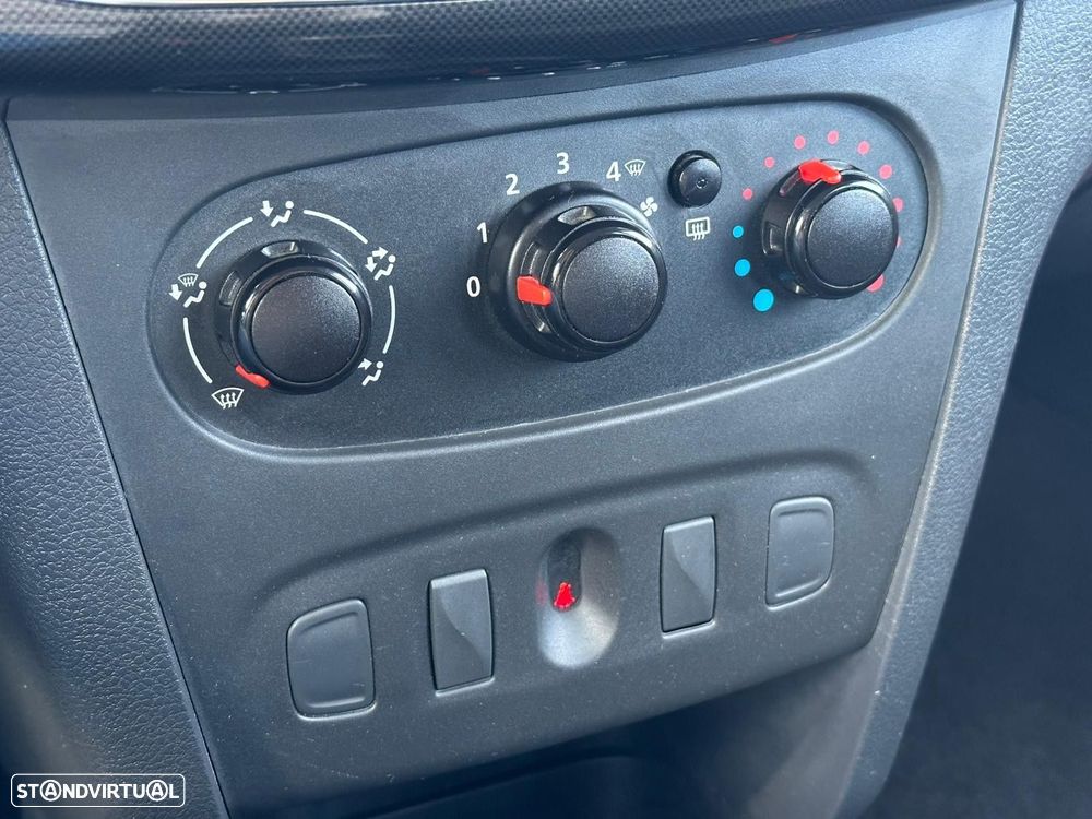 Dacia Sandero 1.0 SCe Comfort - 11