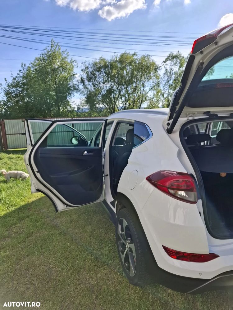 Hyundai Tucson 2.0 CRDI 4WD 6AT Premium+ - 39