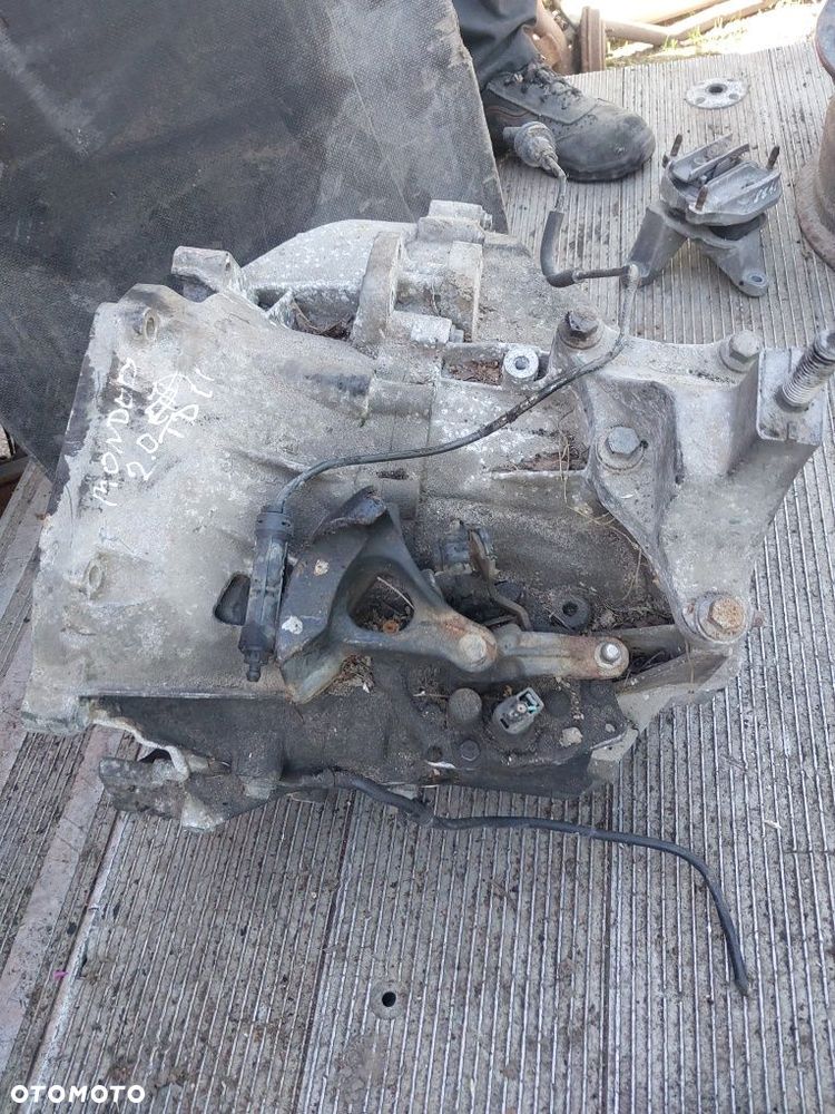 Skrzynia biegów manualna ford mondeo mk3 2.0 tdci - 2