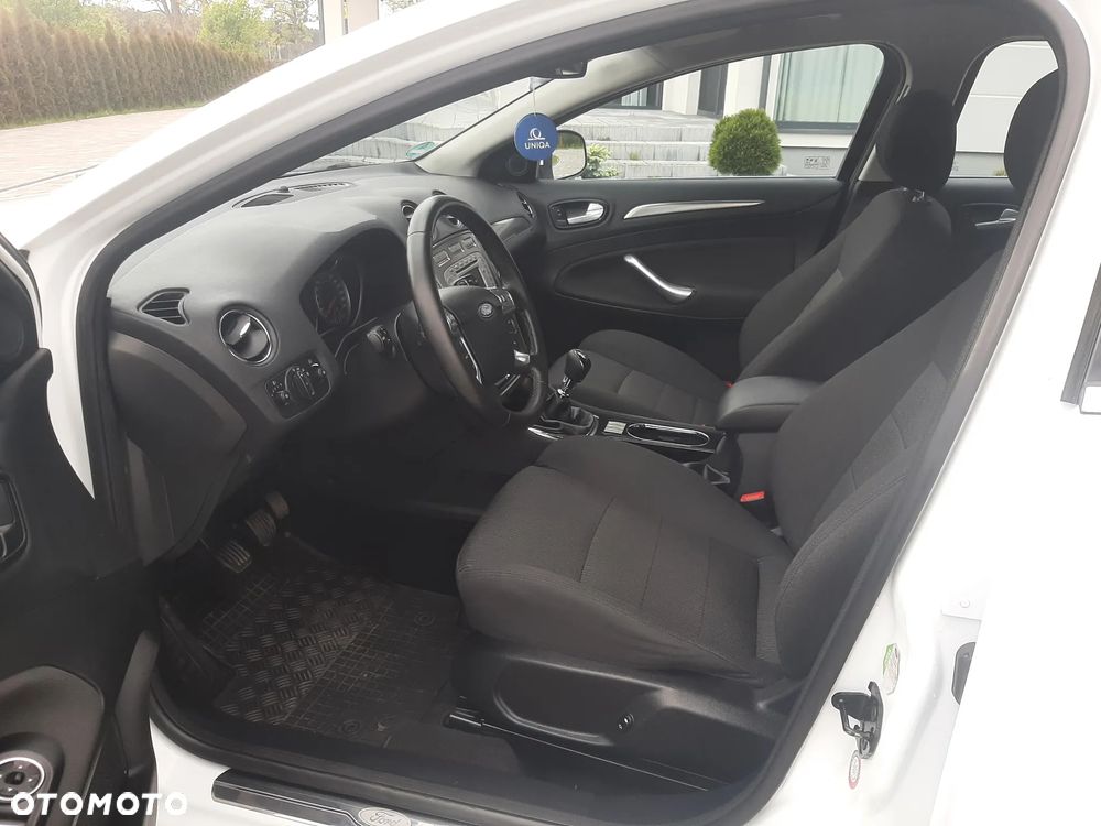 Ford Mondeo 2.0 TDCi Titanium - 9