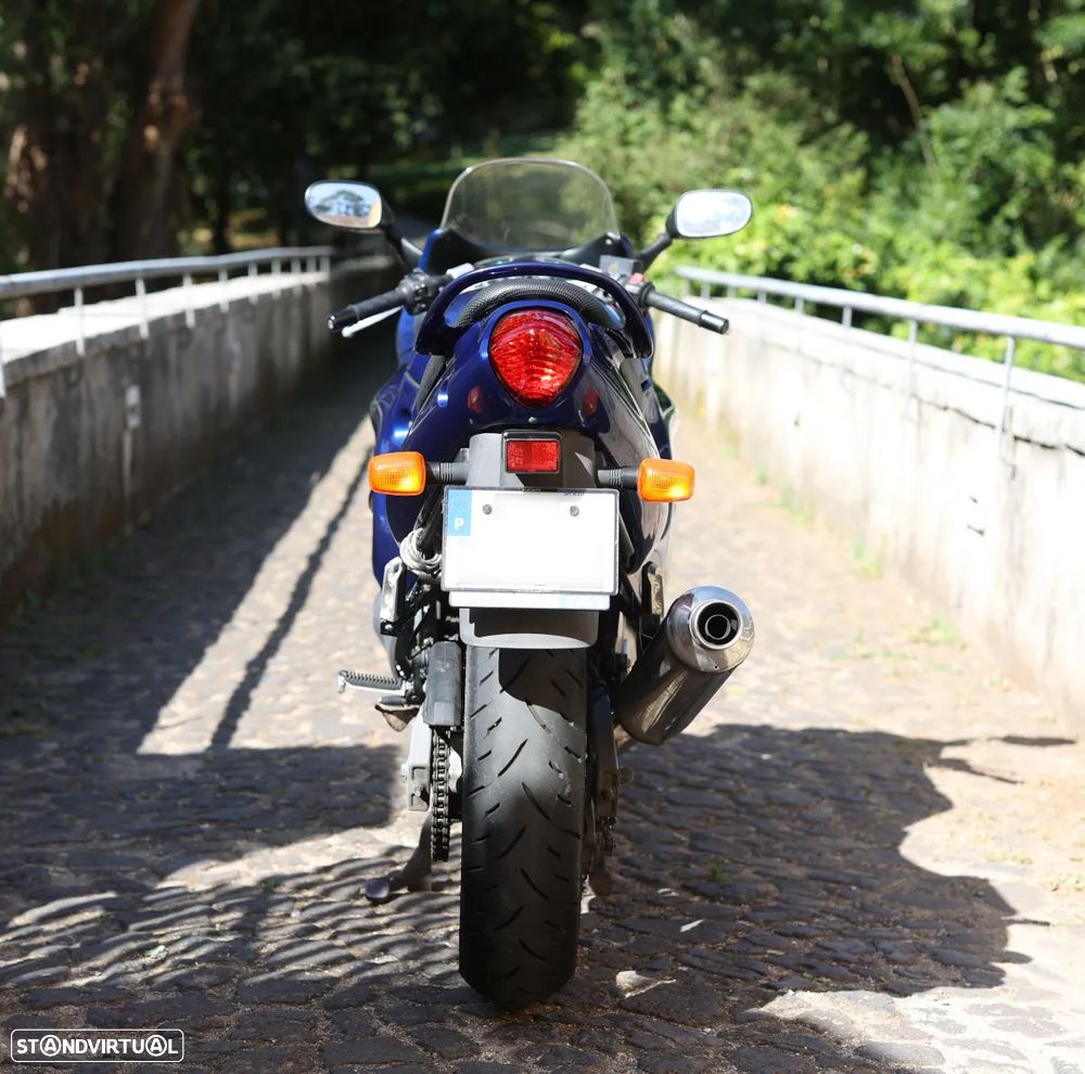 Suzuki GSX - 14