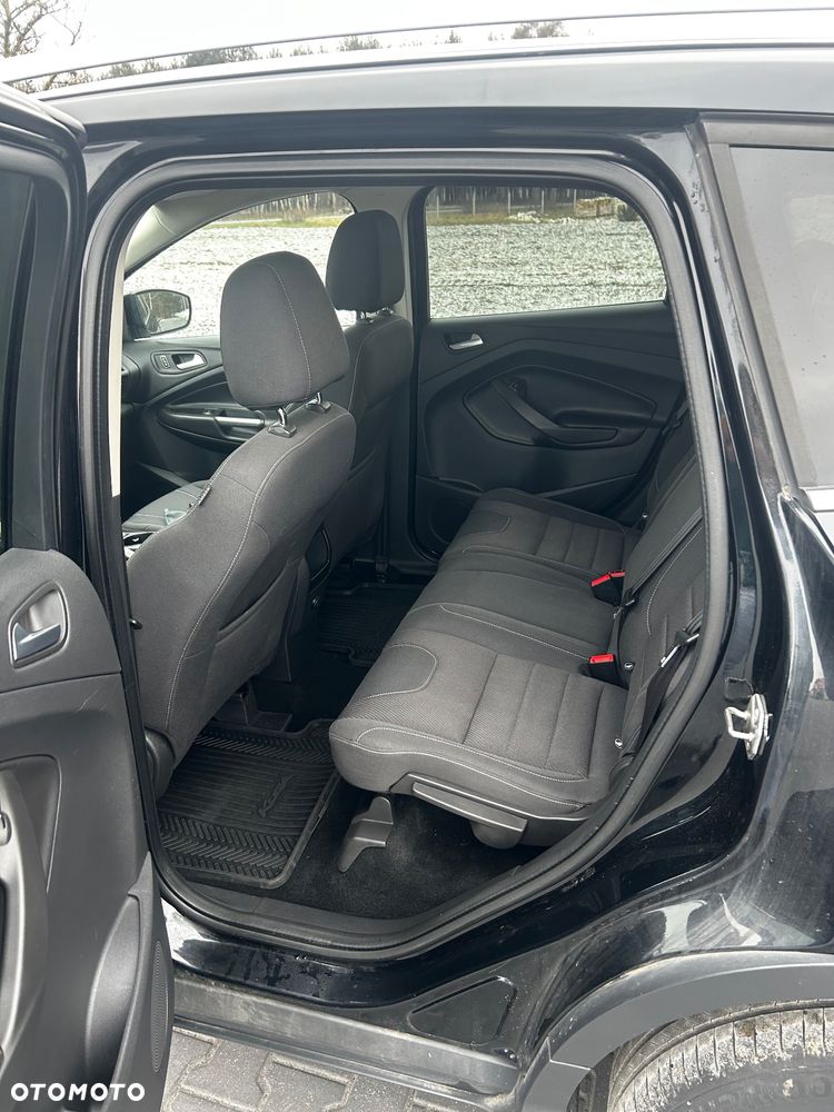 Ford Kuga 1.6 EcoBoost 2x4 Individual - 24