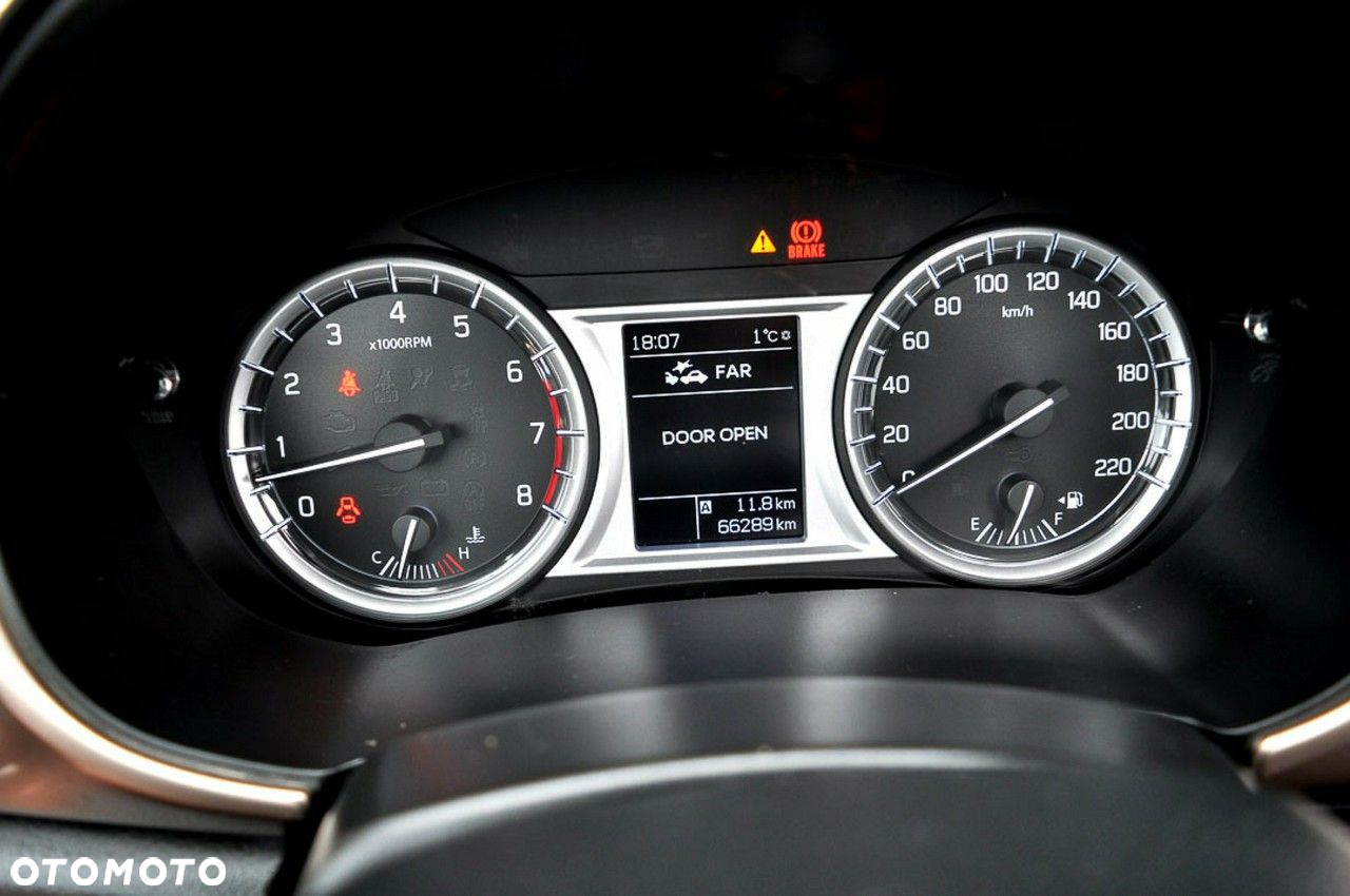 Suzuki Vitara 1.6 Premium 2WD - 21