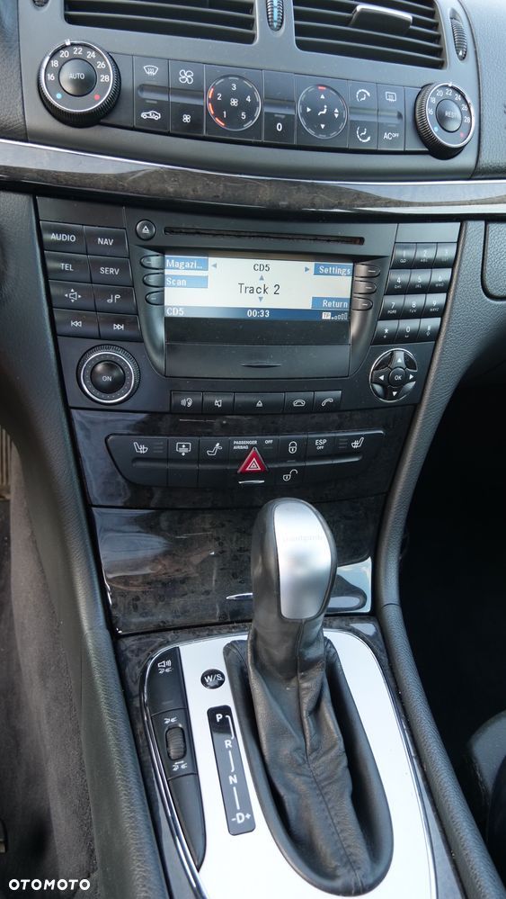 Mercedes-Benz Klasa E 320 Avantgarde - 12