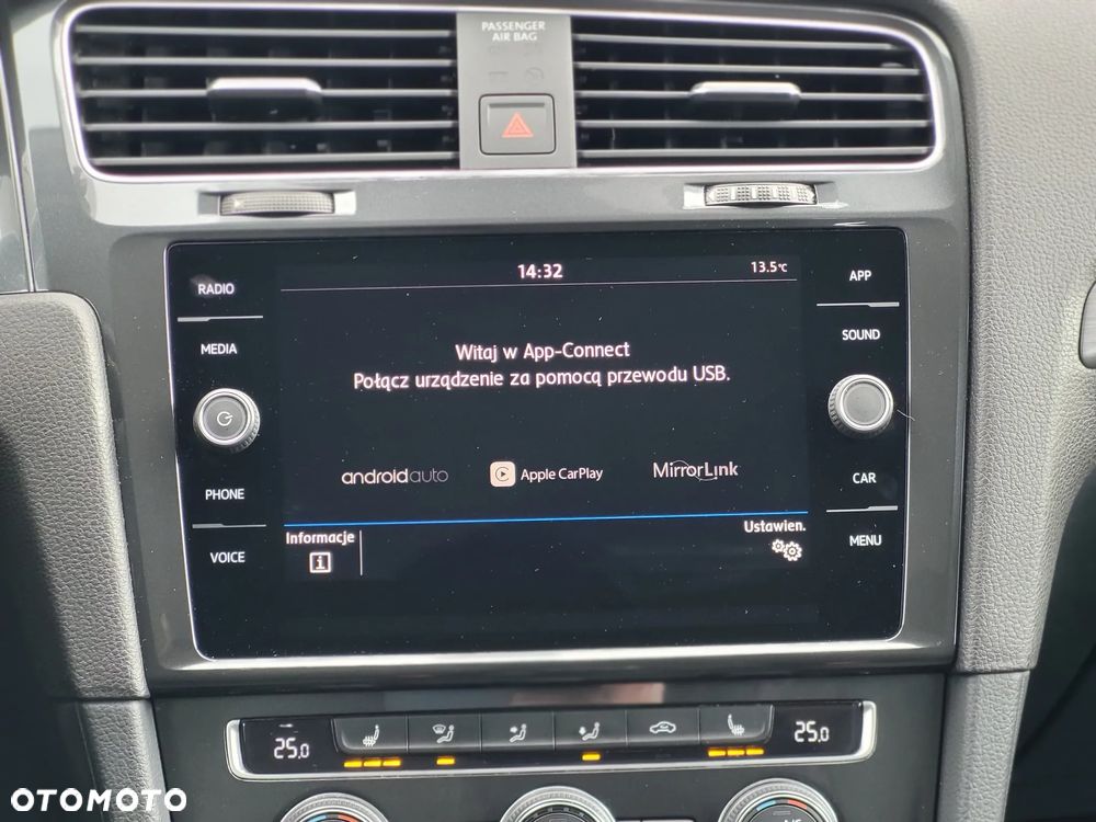 Volkswagen Golf 1.5 TSI BMT Evo Comfortline - 18