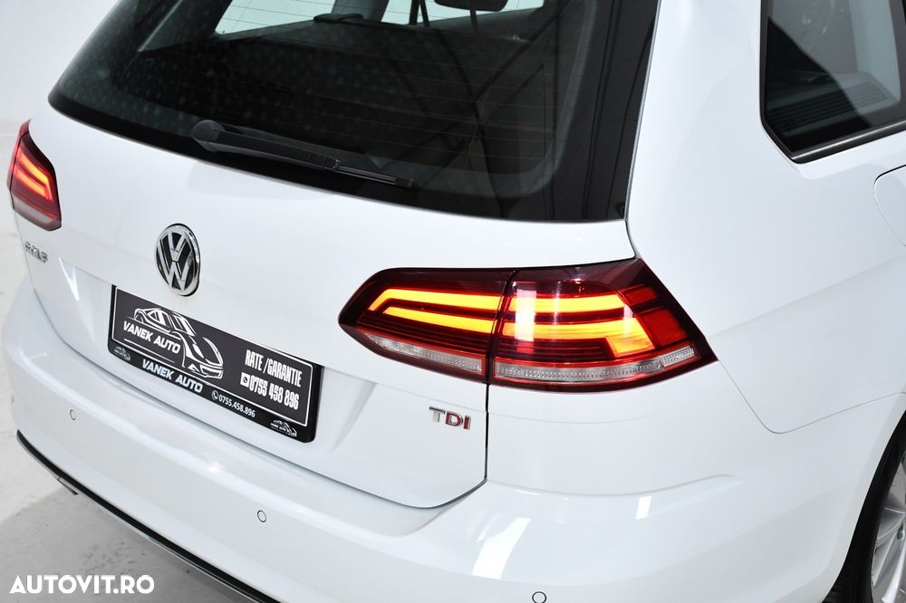 Volkswagen Golf - 12