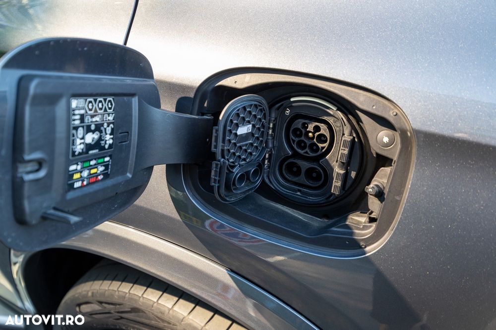 Mercedes-Benz GLC 300 e 4MATIC - 30
