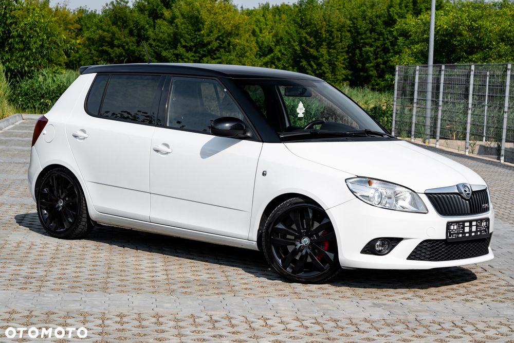 Skoda Fabia 1.4 TSI DSG RS - 3