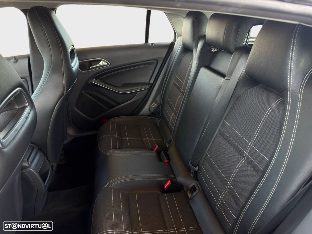 Mercedes-Benz CLA 200 - 10