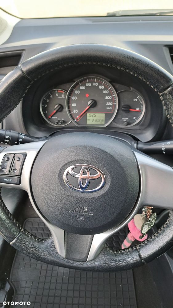 Toyota Yaris 1.4 D-4D Active - 12