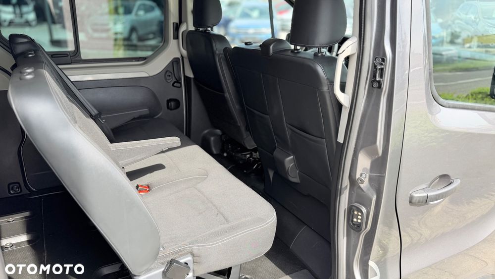 Renault Trafic Grand 2.0 dCi EDC - 21