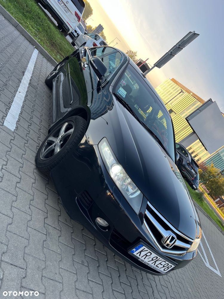 Honda Accord 2.0 Executive - 19