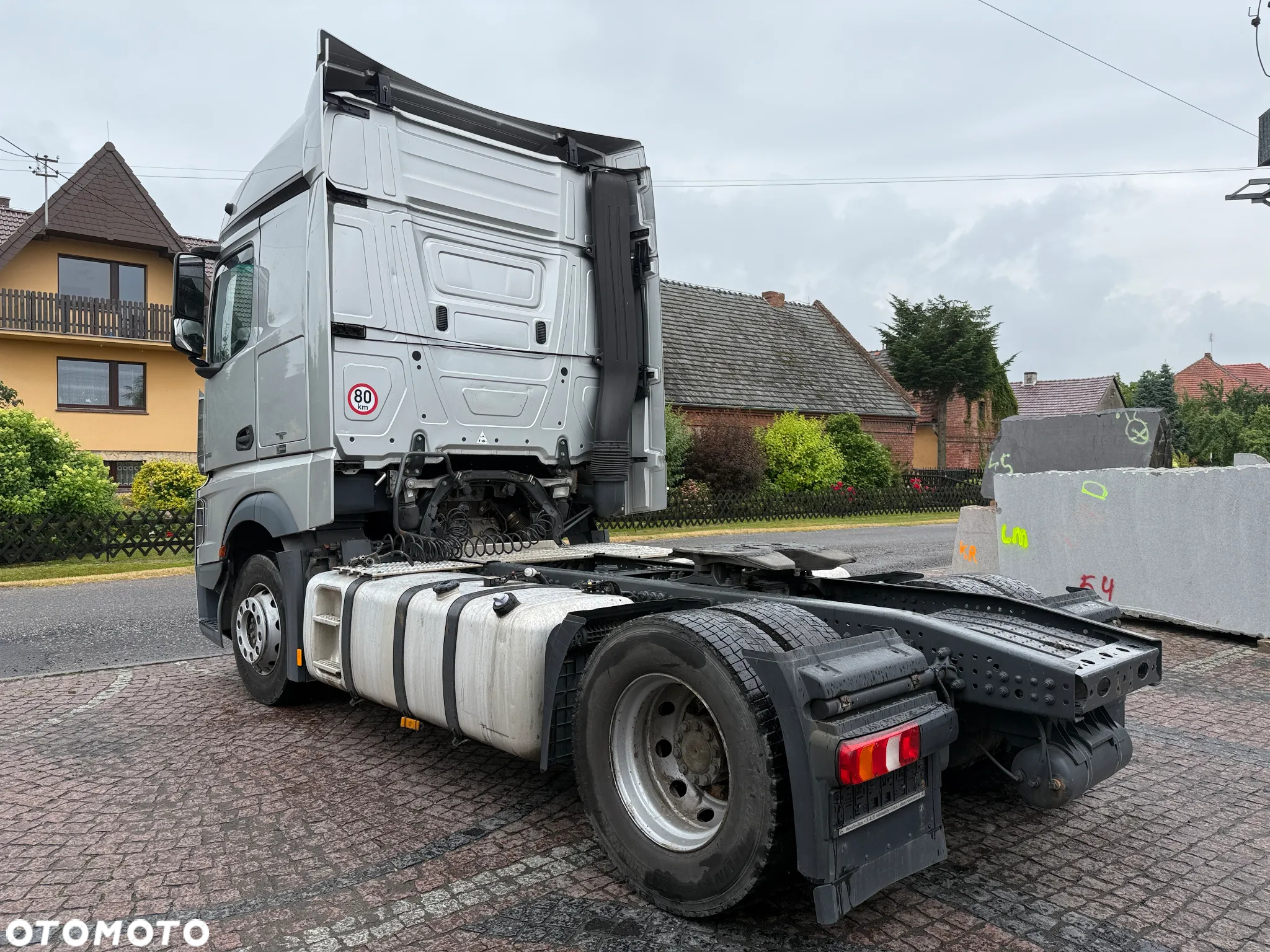Mercedes-Benz Actros - 7