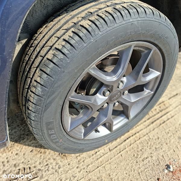 Jeep Grand Cherokee - 12
