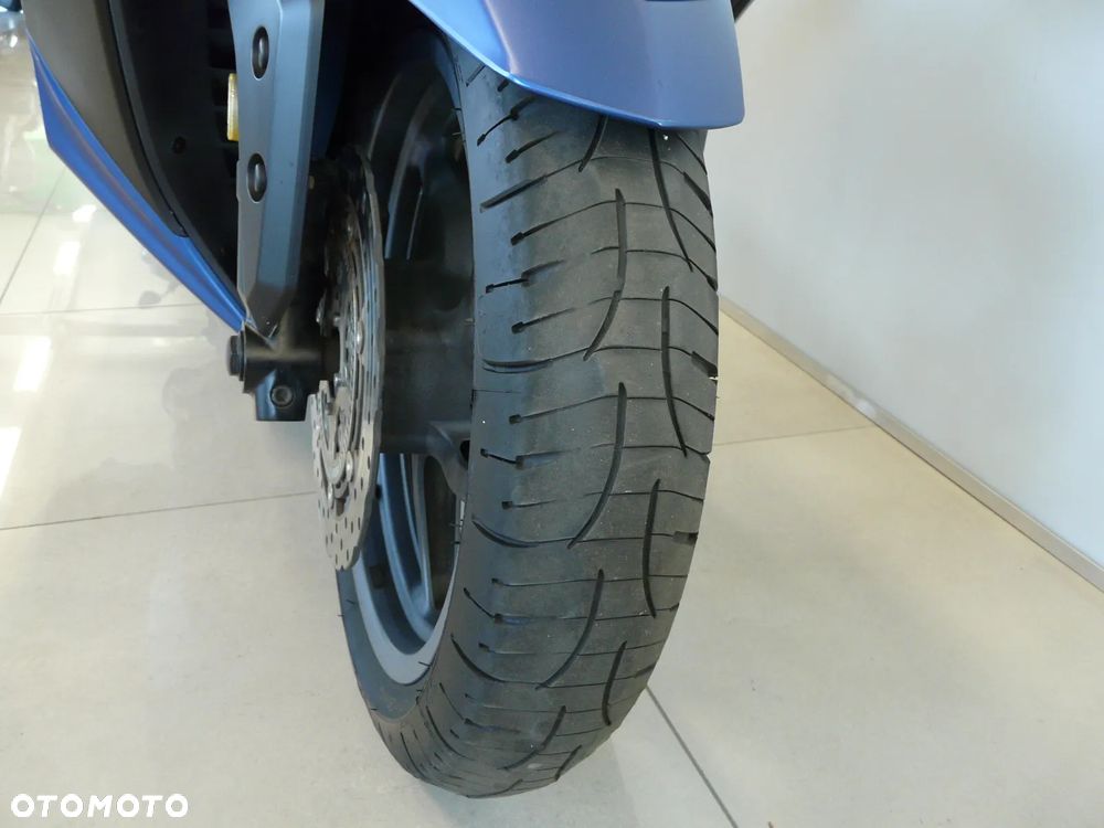 Kymco AK 550 - 21