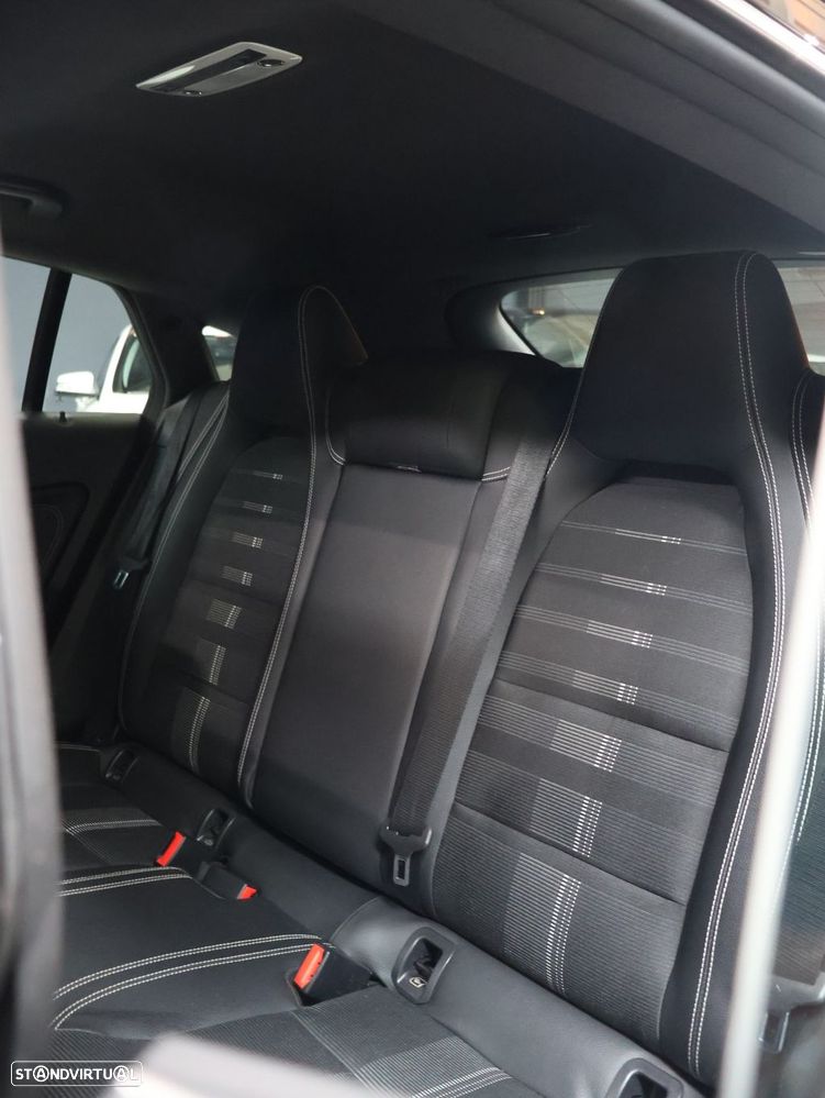 Mercedes-Benz CLA 180 d Shooting Brake Urban Aut. — fotografia 8