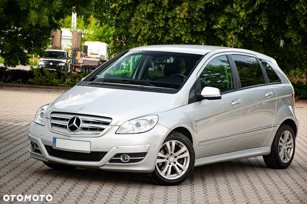Mercedes-Benz Klasa B 180 CDI DPF Special Edition - 28