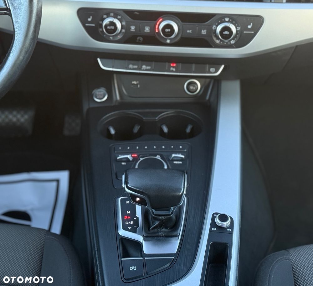 Audi A4 Avant 2.0 TDI ultra S tronic sport - 28