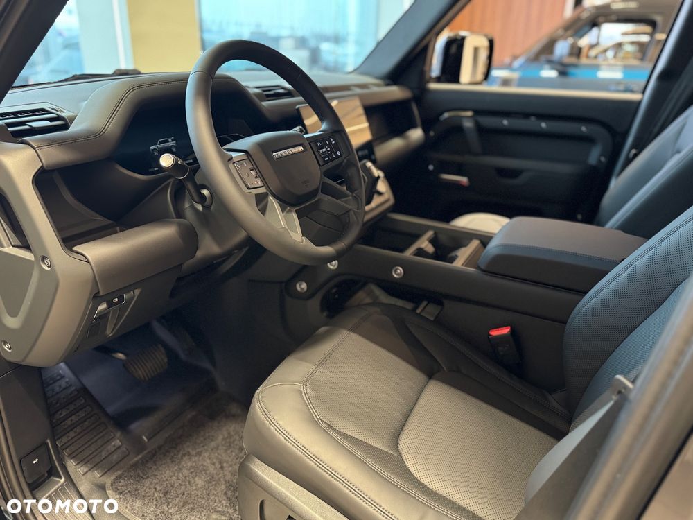 Land Rover Defender 130 D350 X-Dynamic SE - 7