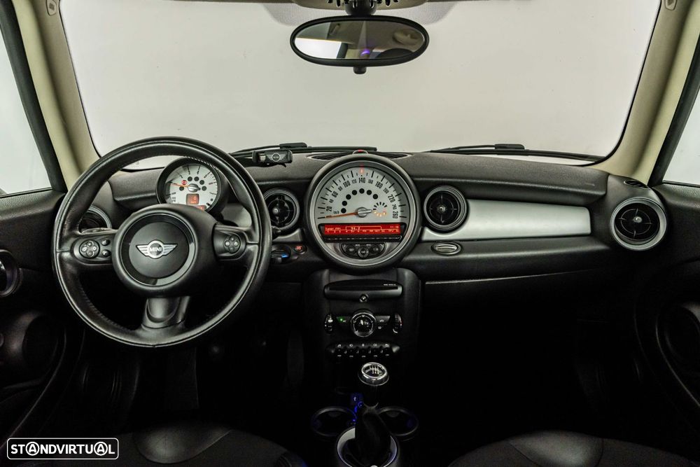 MINI 3 Portas Cooper D - 21