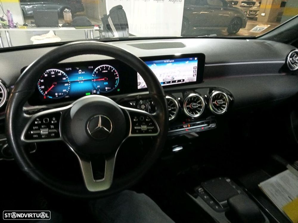Mercedes-Benz A 250 e Progressive - 8