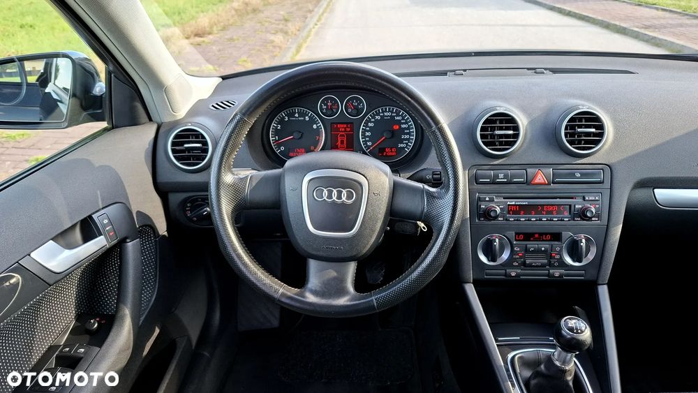 Audi A3 Sportback 1.6 Ambition - 35